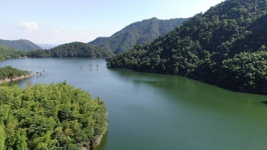 航拍太湖源景区，水库