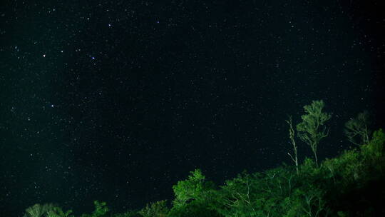 夜晚星空延时镜头