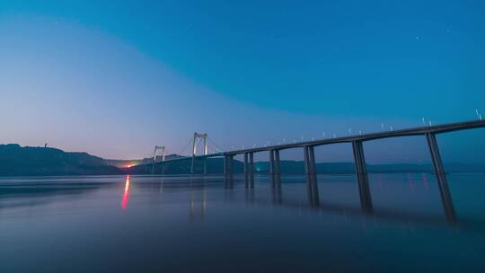 郑州桃花峪黄河大桥夜景延时摄影