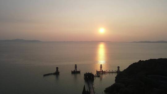 太湖湖面夕阳西下4K实拍素材