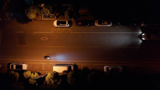 扬州 夜晚 航拍 马路 车辆行驶