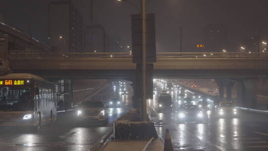 城市夜晚雪景 冬天雪景夜晚