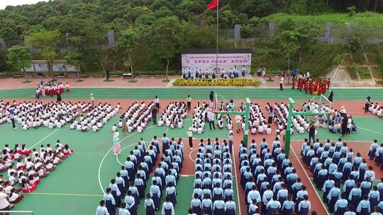 航拍小学校园运动会学生表演节目