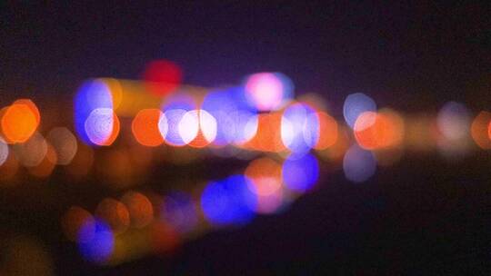 虚化的城市夜景霓虹光斑