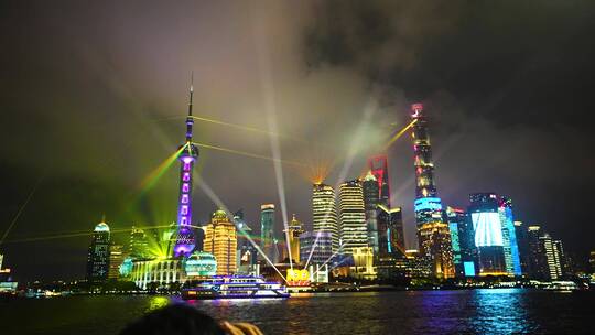 上海外滩灯光秀