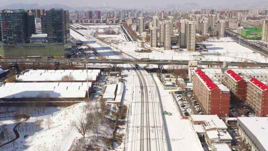 雪后城市 铁路 运煤