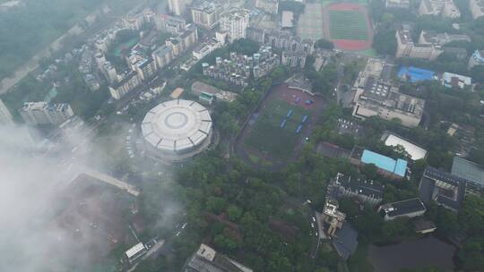 阴雨天气重庆西南大学高视角俯瞰校园航拍
