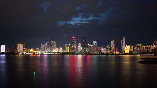 江西南昌赣江红谷滩滕王阁双子塔商务区夜景