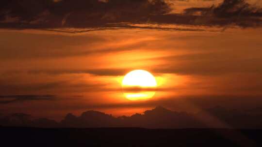 黄昏夕阳日落太阳下山