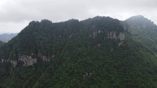 祖国壮丽山河连绵起伏高山