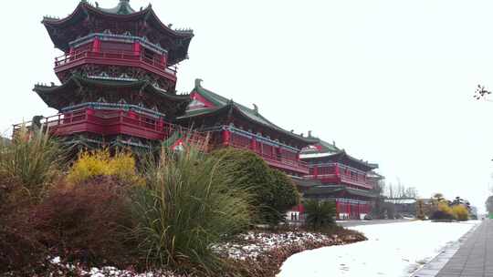 雪后的古风阁楼