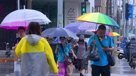 北京城市下大雨