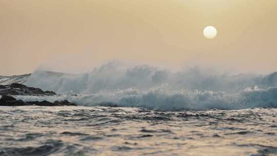 海洋，海浪，岩石，金光