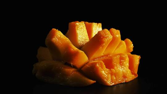 新鲜芒果的花式切法拍摄