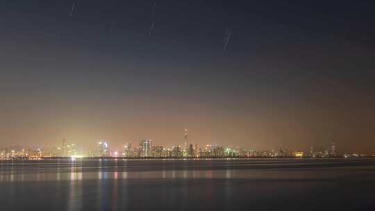 深圳地标星轨夜景