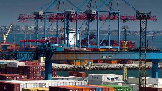 集装箱货轮码头海港港口视频素材模板下载