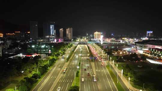 夜晚城市道路航拍城市交通车流夜景街道风光