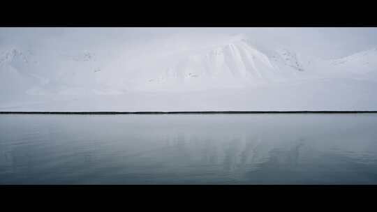 无人机航拍北极冰山天际线冰川冰盖冰架冰原