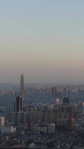 湖北武汉城市高楼清晨迷雾竖屏航拍