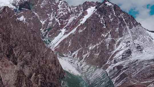 博格达峰的冰川视频素材模板下载