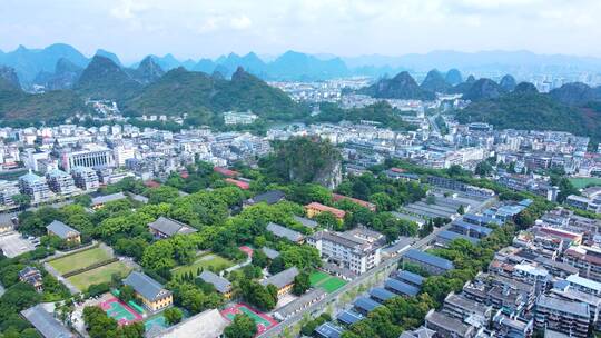 桂林独秀峰王城景区靖江王府航拍市区全景