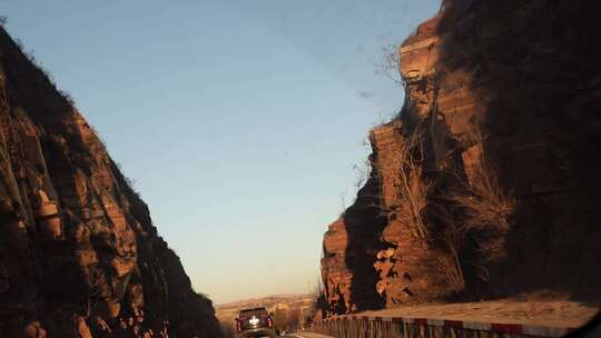 山西风景 公路 马路 黄土高坡 下午