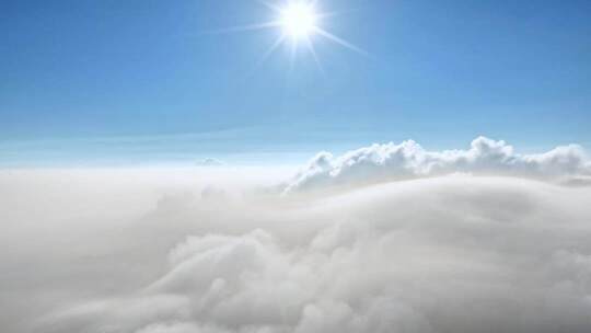 航拍太阳下的云层流动的云延时摄影