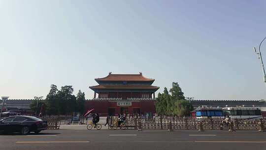 4K北京故宫神武门汽车交通车流实拍