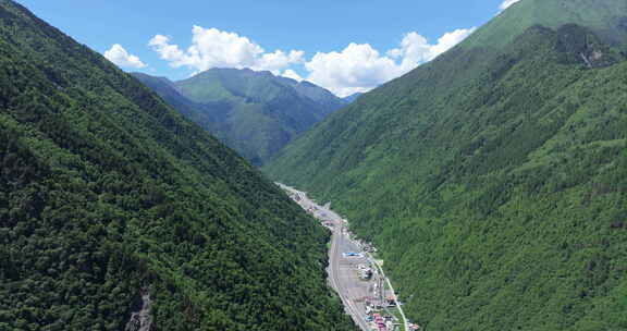 阿坝州汶马高速