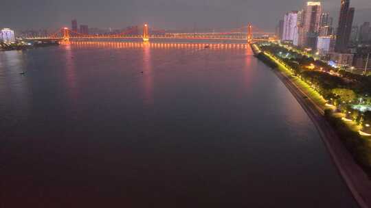 湖北汉阳区武汉长江大桥航拍车流交通城市风