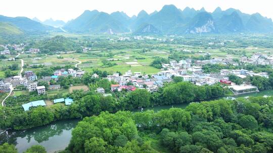 桂林漓江两岸山水风光