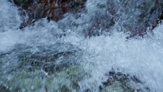 高清4K降水雨季山泉瀑布流水升格视频素材