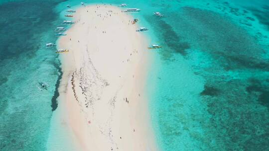 无人机拍摄热带岛屿景观