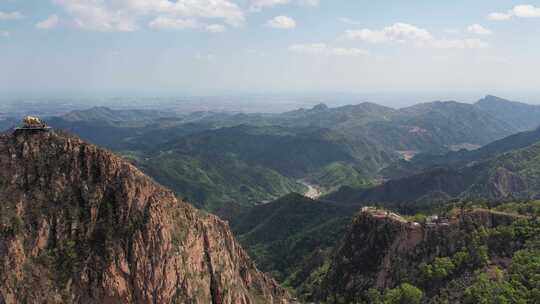 秦皇岛背牛顶景区航拍燕山山脉长城金牛风光