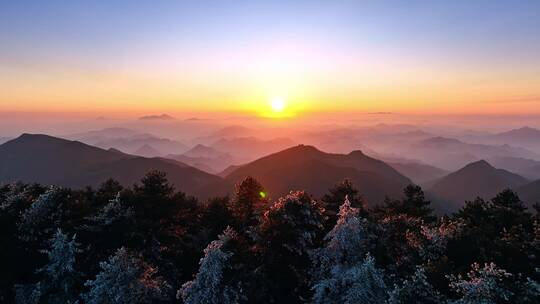 浙江临安大明山群山雾绕山水画日出雾凇光影