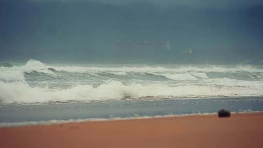 大海边的海浪