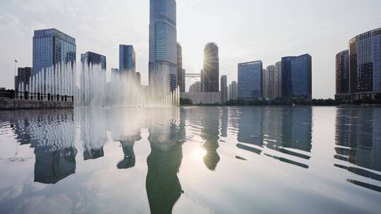 绍兴世茂中心,梅龙湖公园,湖景,喷水泉