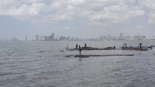 西秀海滩