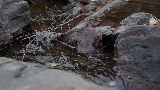 水流 小溪 流水 水滴 山区 高山 岩石