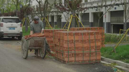 泉庆村动迁房建设施工