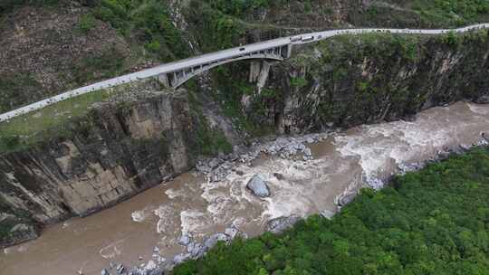 云南丙察察公路那恰洛峡谷风光航拍