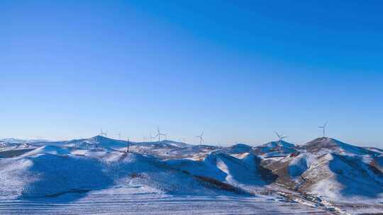 冬季内蒙古乌兰布统蓝天白云雪景