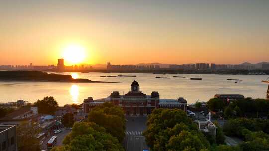 南京鼓楼下关中山码头日落蓝调夜景航拍