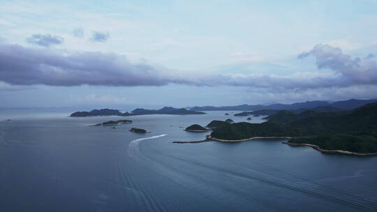 4k航拍深圳盐田港附近海景