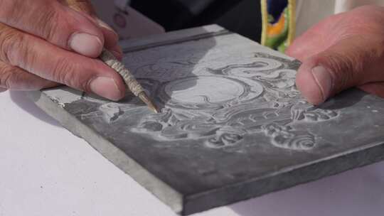 藏族格萨尔彩绘石刻非物质文化遗产视频素材模板下载
