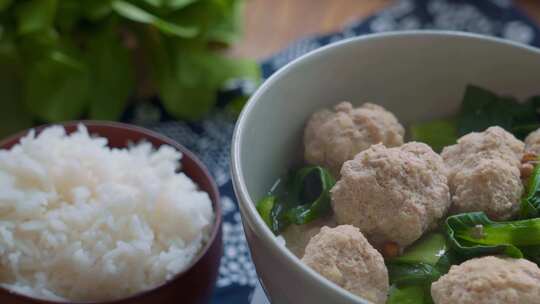 中华美食猪肉青菜丸子