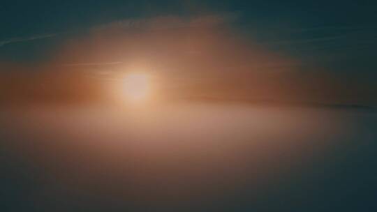 日出时分云雾缭绕的山林天际线景观视频素材模板下载