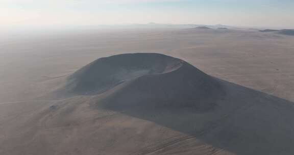 内蒙古马蹄山火山口航拍