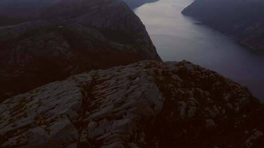 峡湾，挪威，悬崖，薄雾