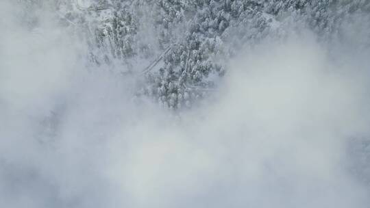 四川瓦屋山著名风景区雪景雾凇雪山航拍